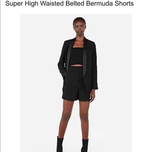 High waisted Bermuda shorts